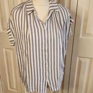Madewell White and Blue Cuffed Sleeve Button Down Shirt